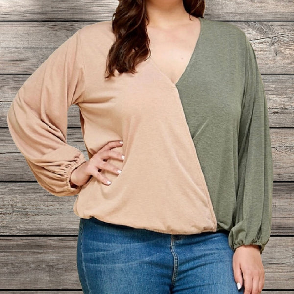Jenna Color Block Top-CURVY