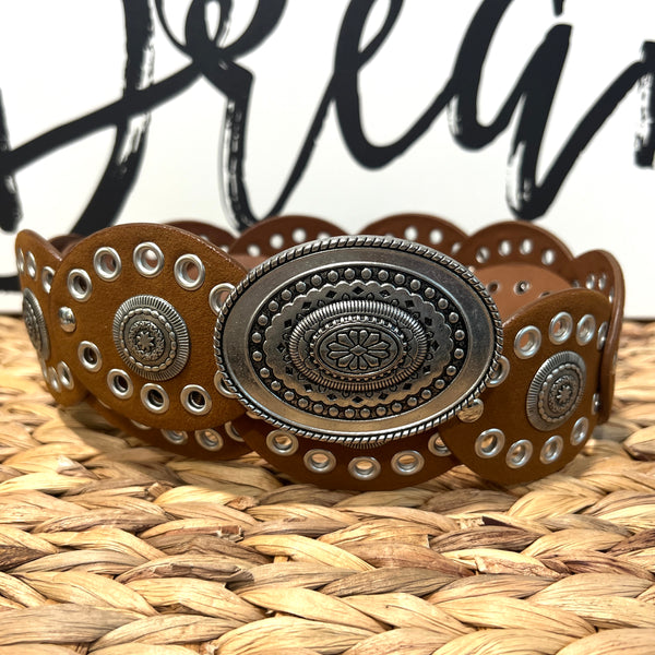 Oval Buckle Eyelet Belt