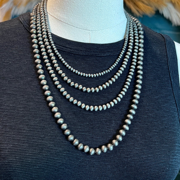 Cowgirl Pearls Necklace Set